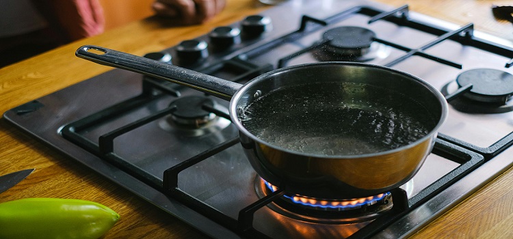 does silicone melt in boiling water