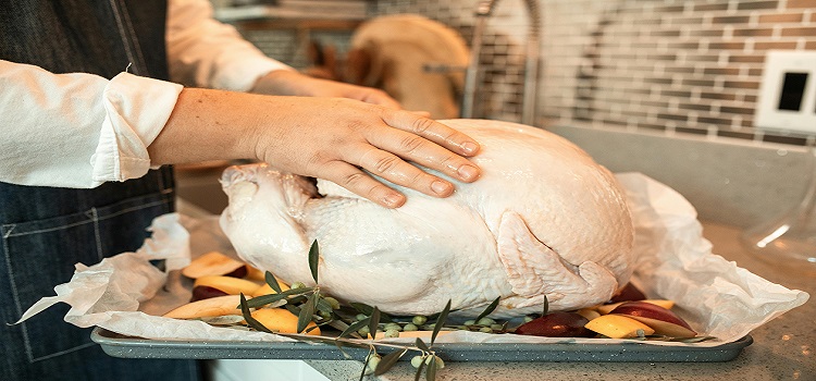 how long to cook turkey in a roaster oven