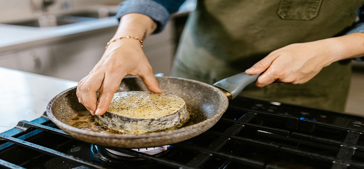 how to cook frozen fish in pan